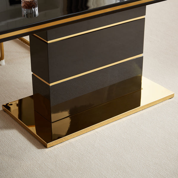 #BLACK/GOLD