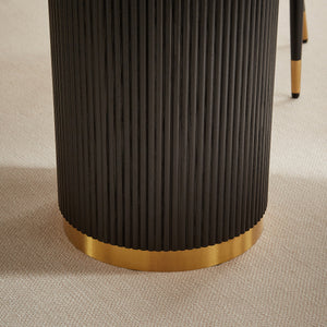#BLACK/GOLD